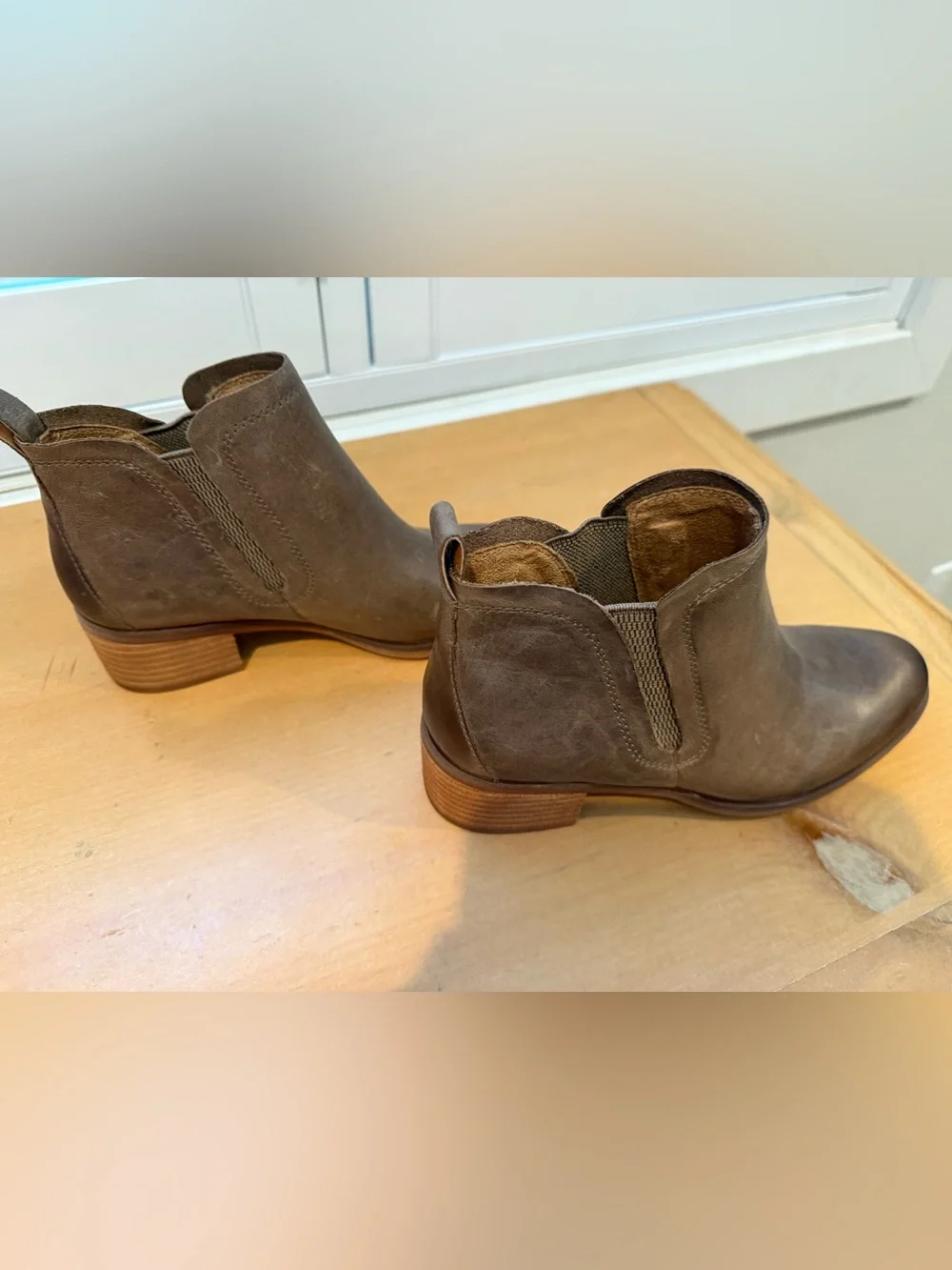 Korks Tea Stretch Khaki Brown Leather Ankle Booties size 6.5 NWOB